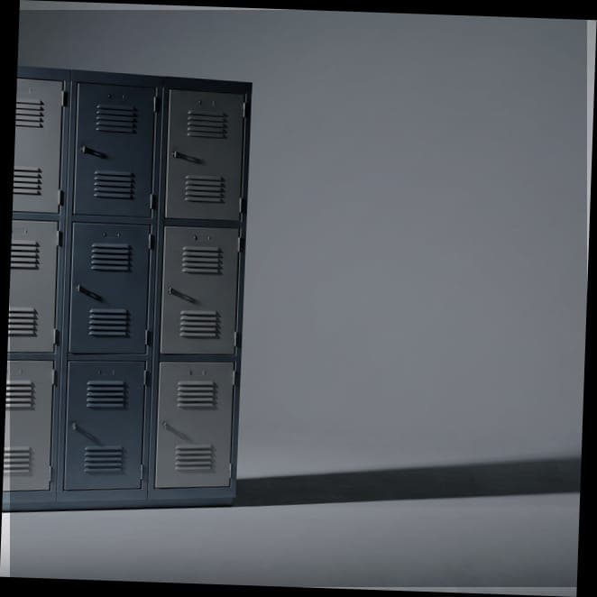 Self-closing safety gate