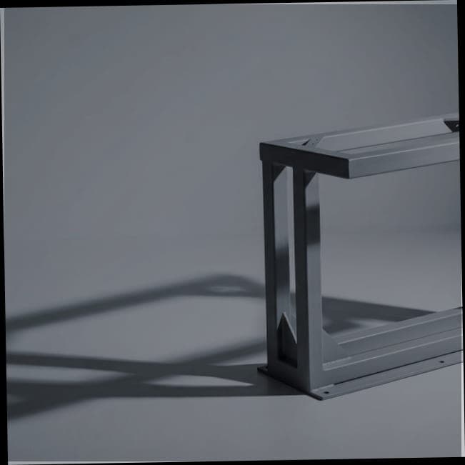 Louvre panel bin